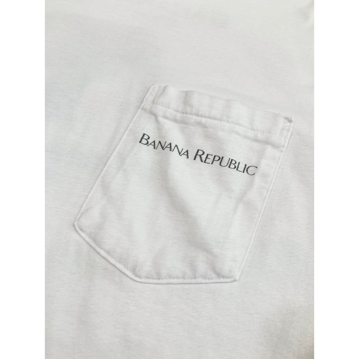 90s BANANA REPUBLIC ART Tee MADE IN USA ?? Size