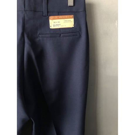 アクションスラックス | STORES