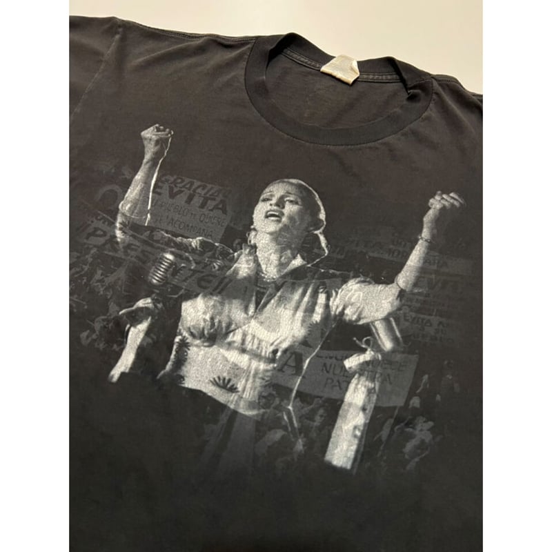 90s EVITA Photo tee