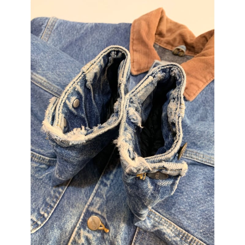 90s carhartt DENIM CHORE COAT MADE IN USA 🇺🇸 Si 90s carhartt DENIM CHORE COAT MADE IN USA 🇺🇸 Si