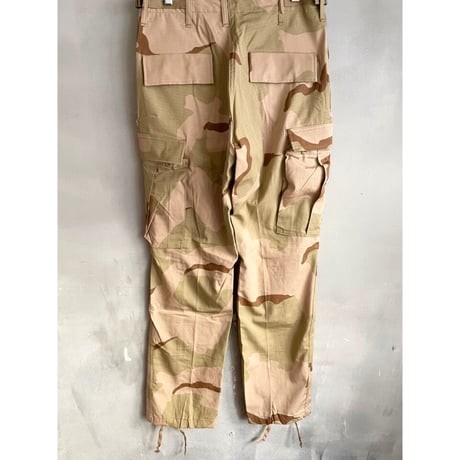 90s "DEAD STOCK" US ARMY DESERT CAMO BDU PANTS Size SMALL-REGULAR