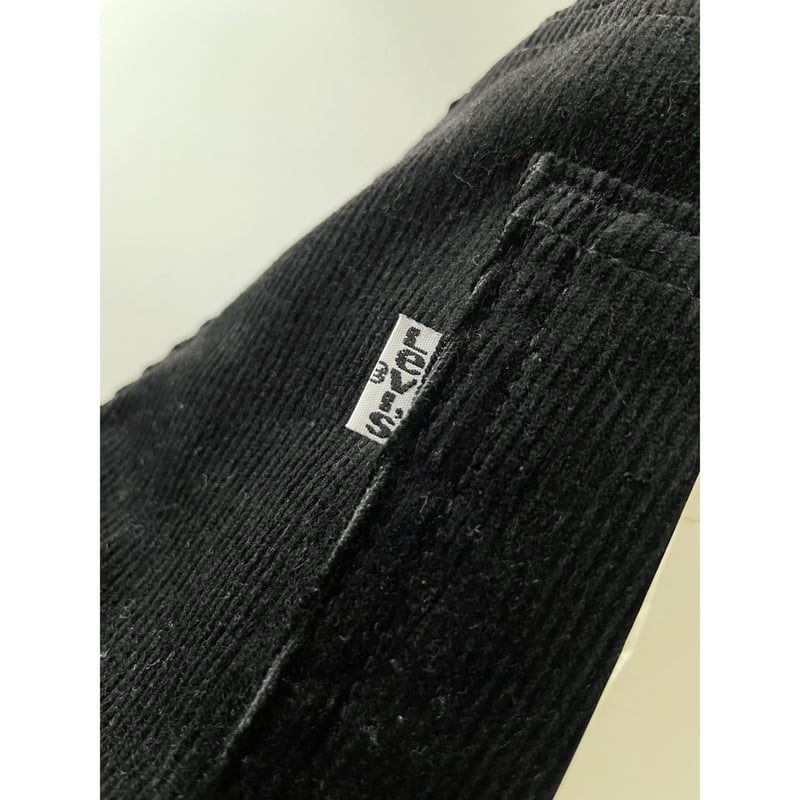 90s “DEADSTOCK” Levi