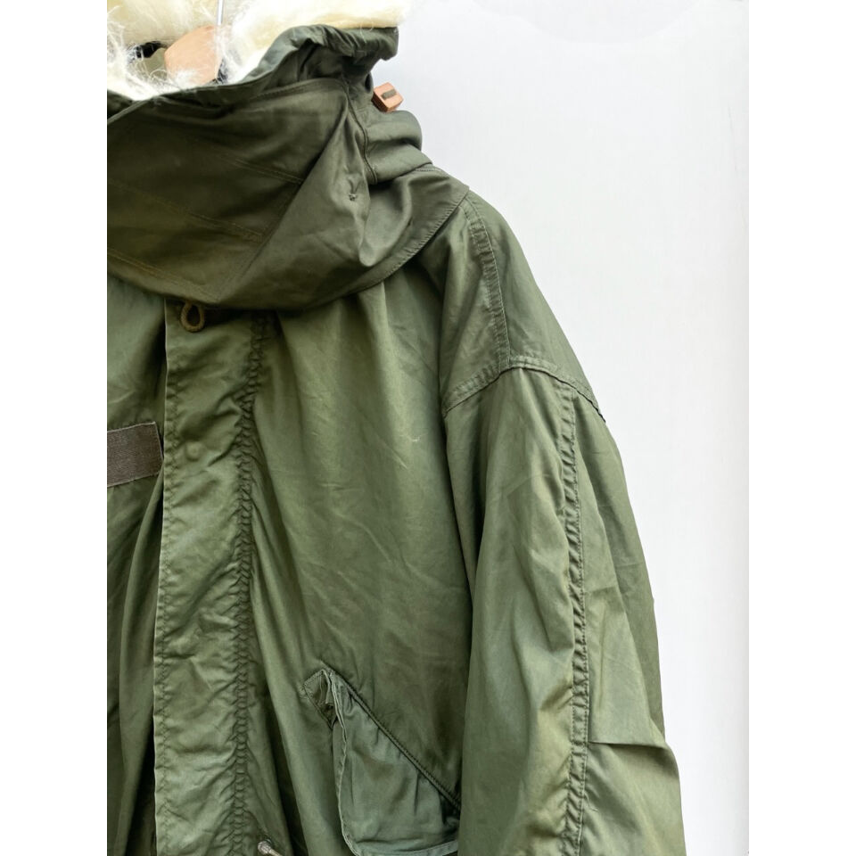 実物　米軍　83年製　フード　M-65  M-51  PARKA  ミリタリー 実物 米軍 83年製 フード M-65 M-51 PARKA ミリタリー 米軍M-