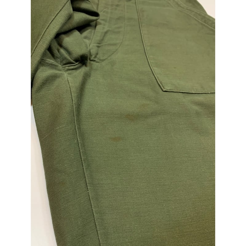 60s US ARMY OG-107 COTTON SATEEN BAKER PANTS Si 60s US ARMY OG-107 COTTON SATEEN BAKER PANTS Si