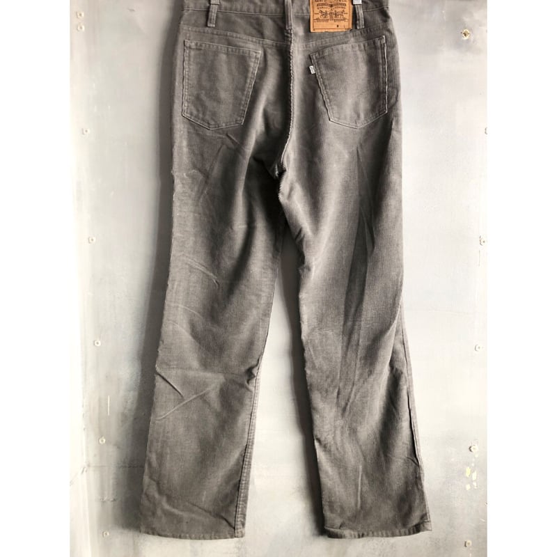 ぷ*ん様 Levi's 517 コーデュロイ W34 L30 80s USA 80s USA製 Levi'sリーバイス 517 コーデュロイパンツ 濃紺 w34 L34