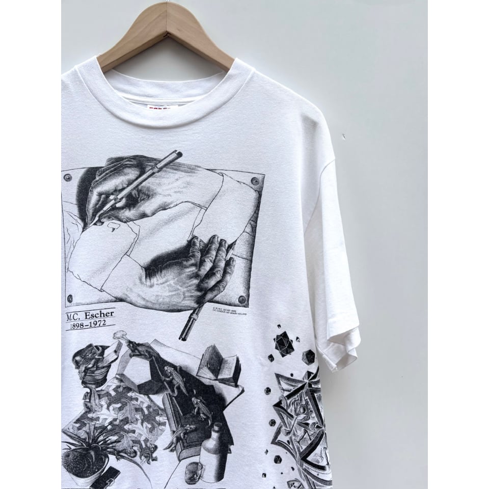 M.C ESCHER エッシャー ART アート ロンt サイズL M.C ESCHER エッシャー ART アート ロンt サイズL - メルカリ