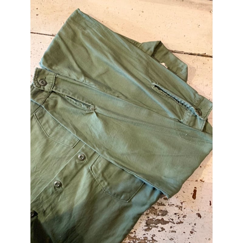 71's US ARMY UTILITY SHIRT Size 14 1/2 X 33 |
