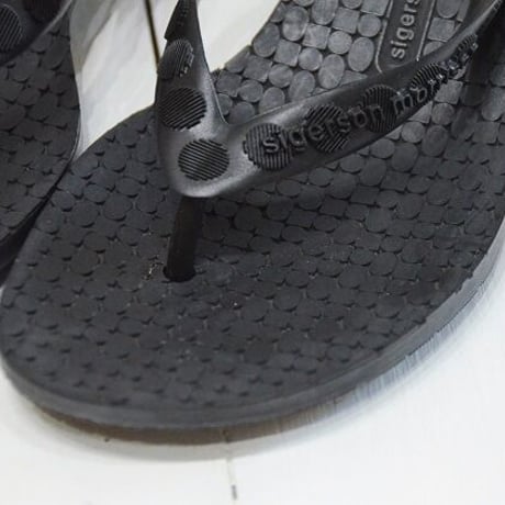 ☆26周年記念　第3弾　サンダル大SALE☆sigerson morrison（シガーソン モリソン）BLACKトングサンダル made in Italy（NEW）