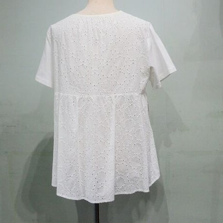 大きなお花モチーフのTEE（NEW)