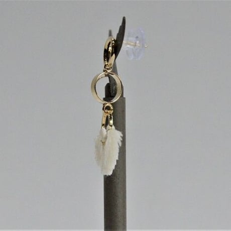 フリンジのついたピアス（NEW)