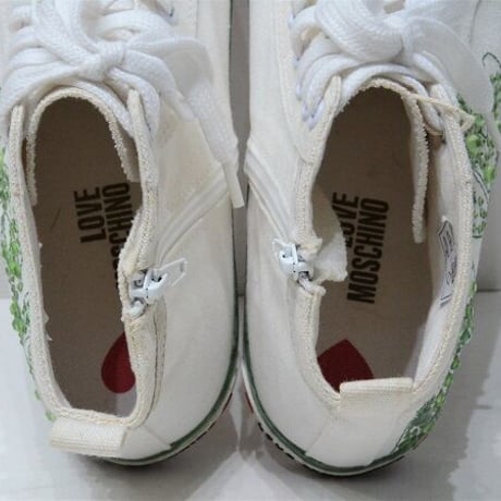 ♡LOVE  MOSCHINO♡ モスキーノスニーカー（deadstock）