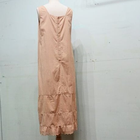 ピンクベージュのワンピース（USED)