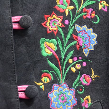 Wear｜1980～90年代 KAMIKAZE 刺繍のスエードジャケット（80's vintage Italy）