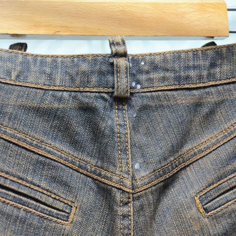 デニムのショートパンツにフリルでリメイクしたら更にかわいくなったデニムスカート（USED)