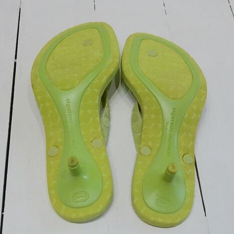 ☆26周年記念　第3弾　サンダル大SALE☆sigerson morrison（シガーソン モリソン）greenトングサンダル made in Italy（NEW）
