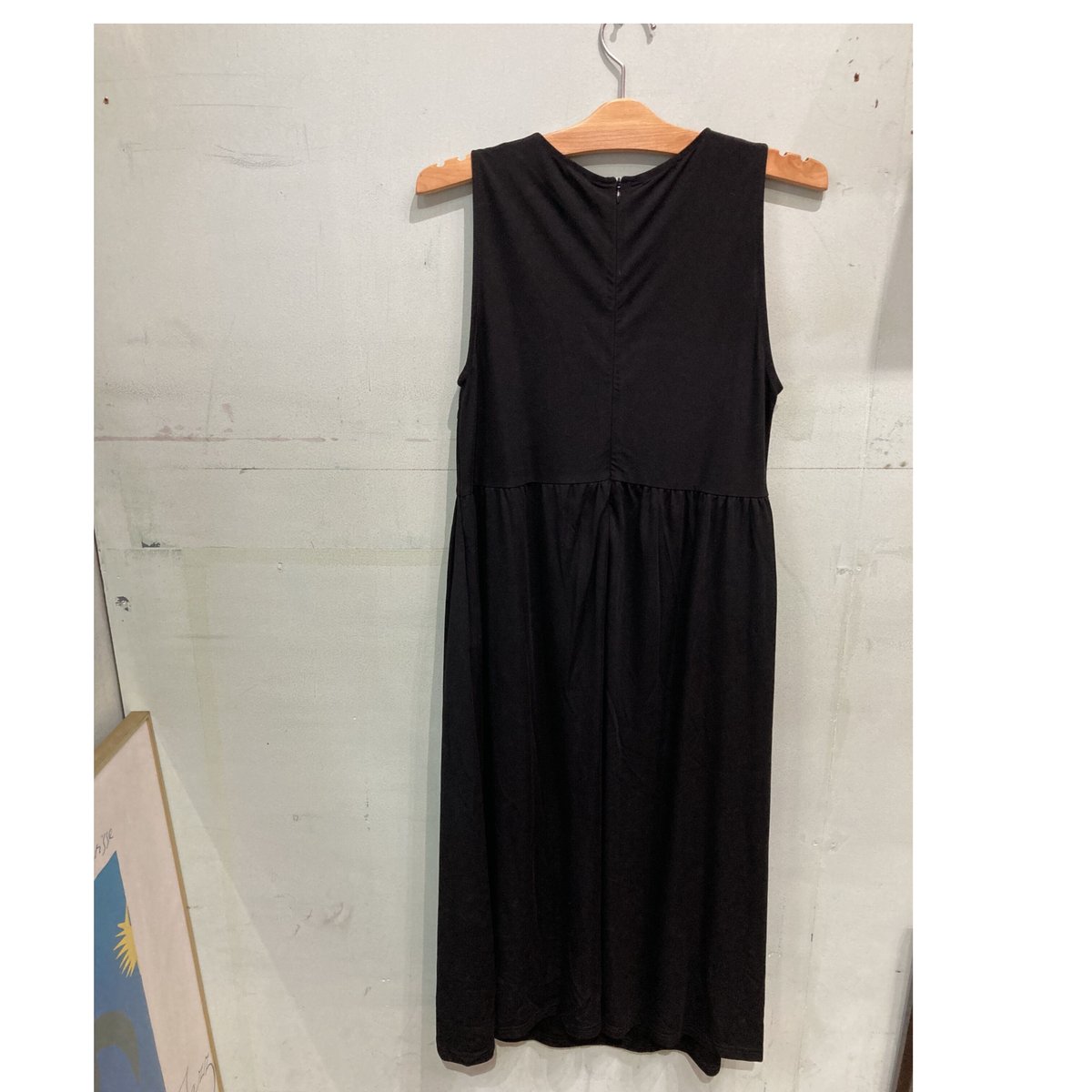 1回着用美品◾️FENNELワンピース【M】ジャージ素材？黒　ロングワンピース ジャージ素材のロングワンピースBLACK（NEW) | Mirriam