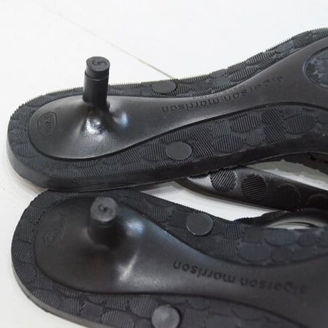 ☆26周年記念　第3弾　サンダル大SALE☆sigerson morrison（シガーソン モリソン）BLACKトングサンダル made in Italy（NEW）