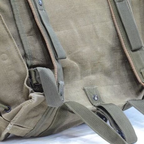 Others｜MILITARY 味のあるミリタリーのバックパック（年代不明 Europe Military）