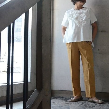 大きなお花モチーフのTEE（NEW)