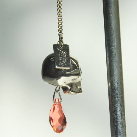 YOSHiKO CREATiON PARiSの片耳用スカルピアス PINK（NEW)