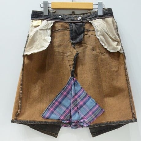 デニムのショートパンツにフリルでリメイクしたら更にかわいくなったデニムスカート（USED)