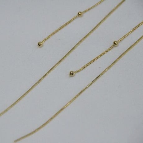 ロングゴールドのピアス（NEW)