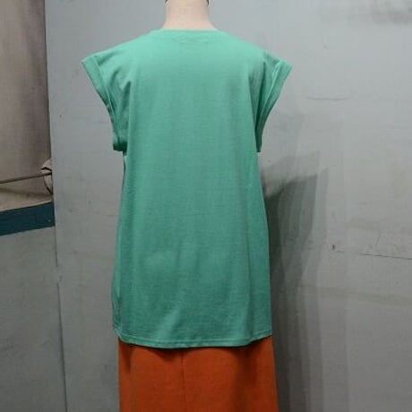 ホース柄のTEE  グリーン（NEW)