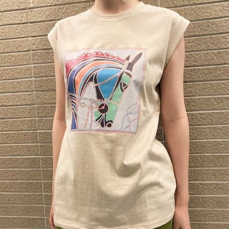 ホース柄のTEE・ベージュ色（NEW）