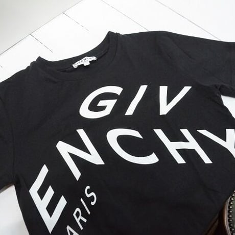 GIVENCHY TEE　juniorサイズ(NEW）