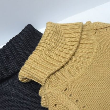 ISABEL MARANT(イザベル マラン）のマスタード色タートル（USED)