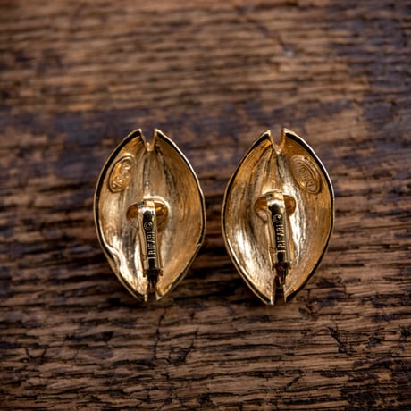 Accessories｜ 80’S ヴィンテージ イヤリング TRIFARI（80's vintage FRANCE）
