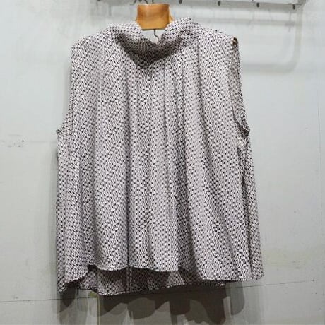 人気のため再入荷！大人2way上品なブラウス（NEW）