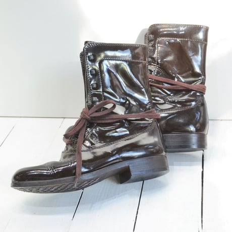 TOD'S　パテントレザーのブーツ・ブラウン（USED)