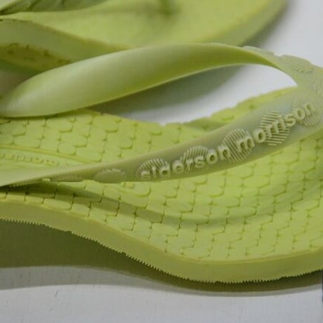 ☆26周年記念　第3弾　サンダル大SALE☆sigerson morrison（シガーソン モリソン）greenトングサンダル made in Italy（NEW）