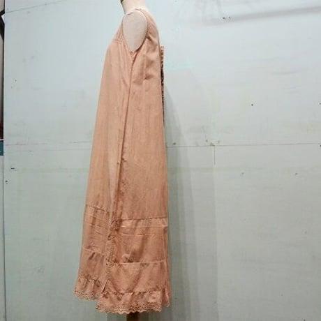 ピンクベージュのワンピース（USED)