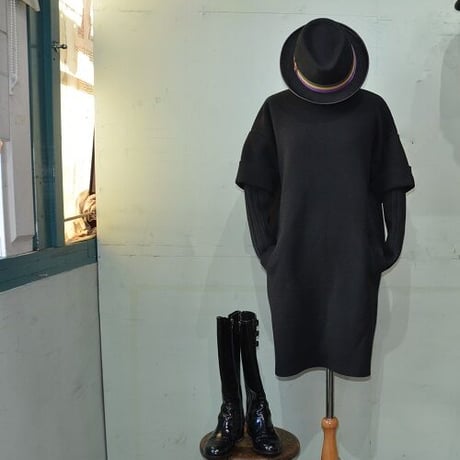 knit dress 黒のニットワンピース（NEW）
