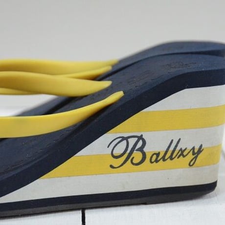☆26周年記念　第3弾　サンダル大SALE☆BALLZY ネイビーのサンダル 23.5cm（USED)