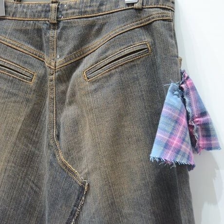 デニムのショートパンツにフリルでリメイクしたら更にかわいくなったデニムスカート（USED)