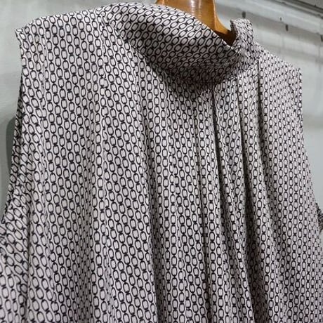 人気のため再入荷！大人2way上品なブラウス（NEW）
