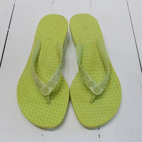 ☆26周年記念　第3弾　サンダル大SALE☆sigerson morrison（シガーソン モリソン）greenトングサンダル made in Italy（NEW）