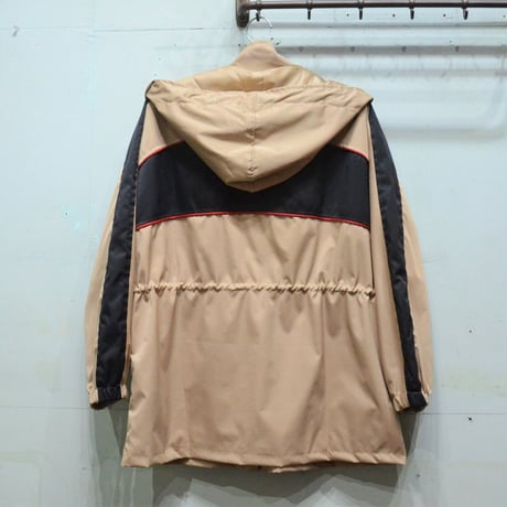 マウンテンパーカー（NEW)