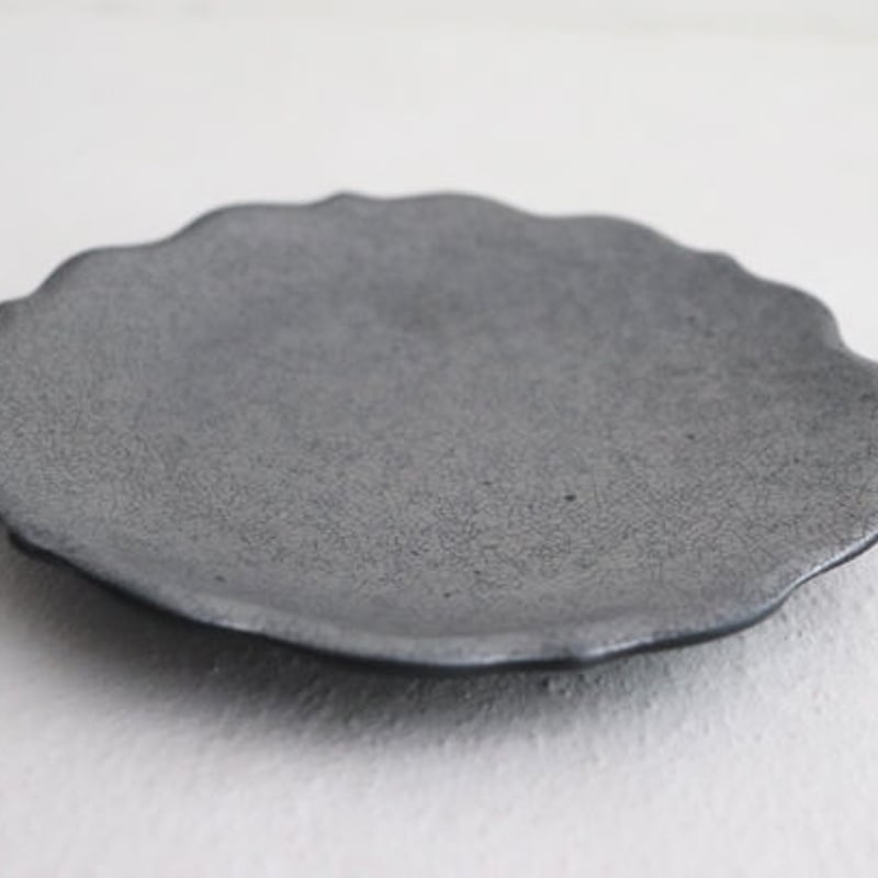 凛花皿5寸 シルバー | 天龍窯 オンラインストア