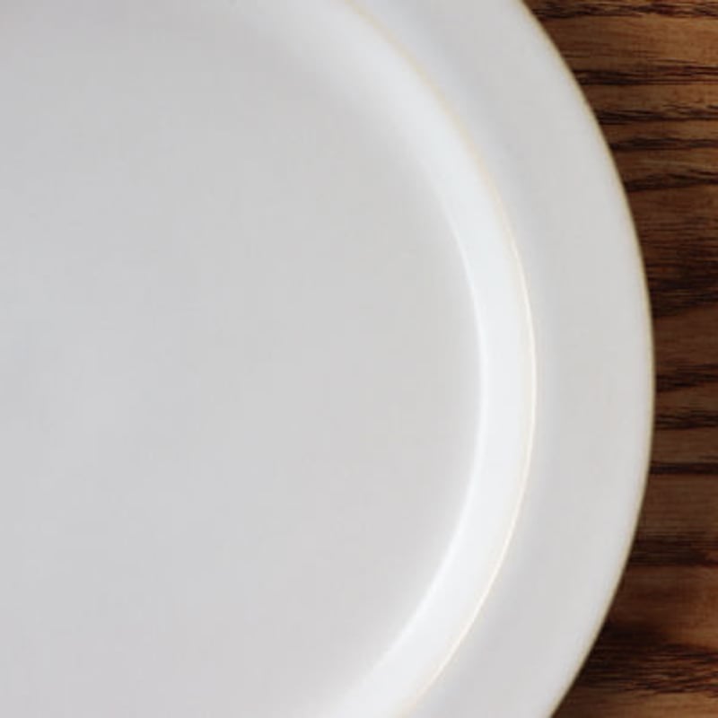 アビランド　花リム　大皿　白　ホワイト　レルーフ　リボン　ボウ N▷400（エヌ・ヨンヒャク） リム皿 6寸 ホワイト | 天龍窯