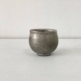 銀彩ぐい吞 | 天龍窯 オンラインストア