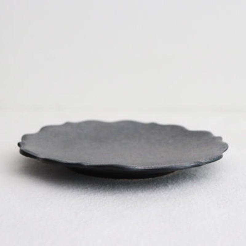 凛花皿5寸 シルバー | 天龍窯 オンラインストア