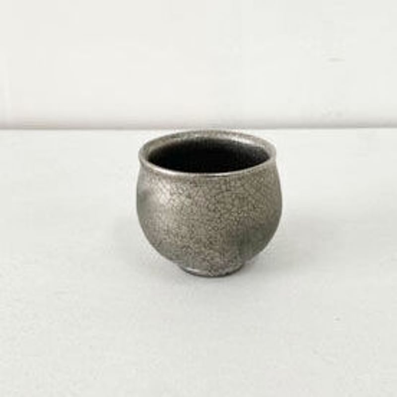 旧家蔵出　御匠一口呑茶碗　銀龍御用　稀少 高級な銀龍彫刻　アンティーク　時代物 銀彩ぐい吞 | 天龍窯 オンラインストア