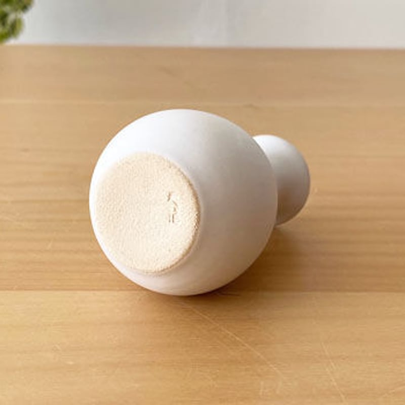 薩摩焼　小花入　高さ12.7㎝　本Y5-0524☆1F 薩摩焼 小花入 高さ12.7㎝ 本Y5-0524☆1F 愛用 薩摩焼 小花入