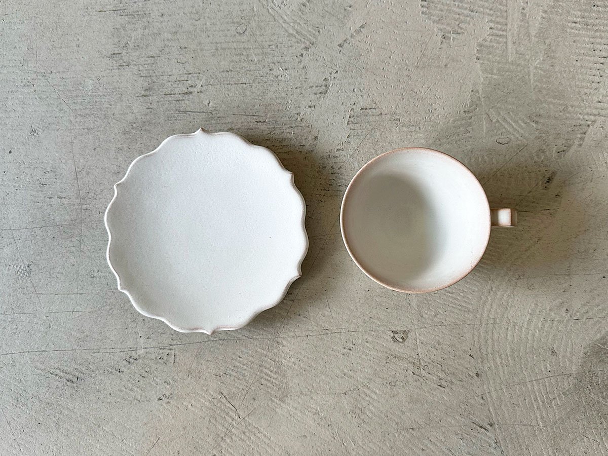 凛花カップ＆ソーサー ホワイト | 天龍窯 オンラインストア