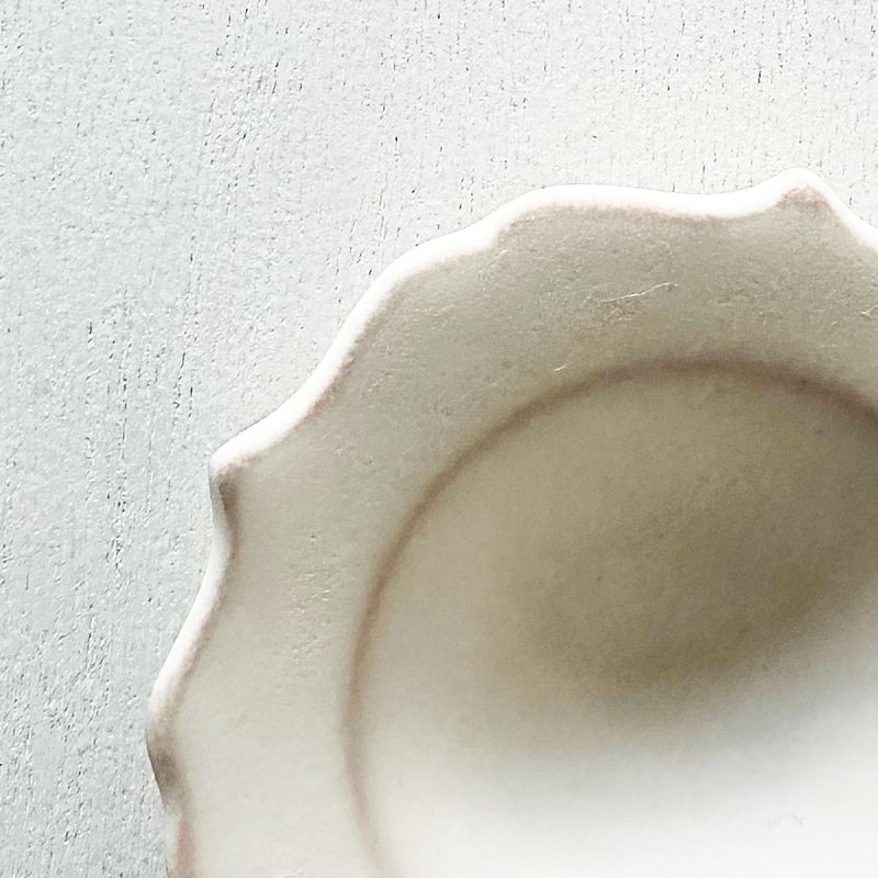 ☆陽刻輪花鉢☆室町～桃山☆骨董品 ☆ 輪花鉢 |