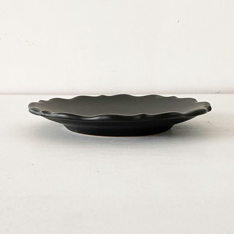 蔵c8856b】捻紋 輪花皿 五寸皿 中皿 十客 （安南五彩菊花紋六寸